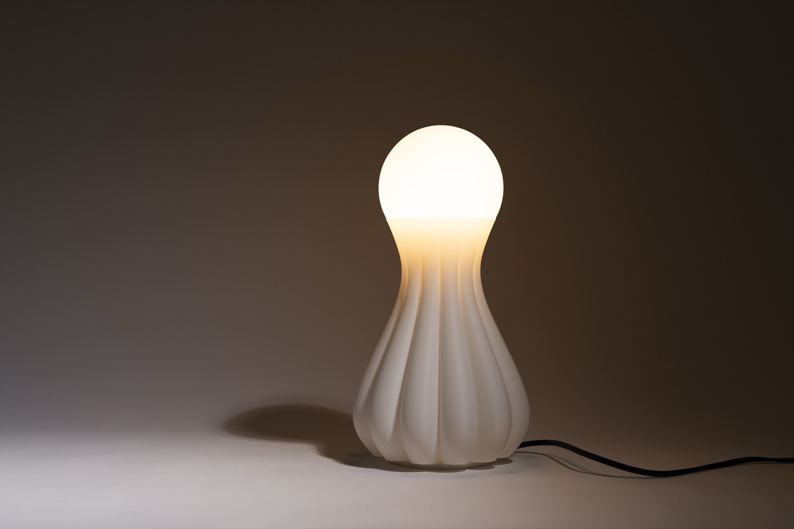Poise floor lamp head with fabric shade